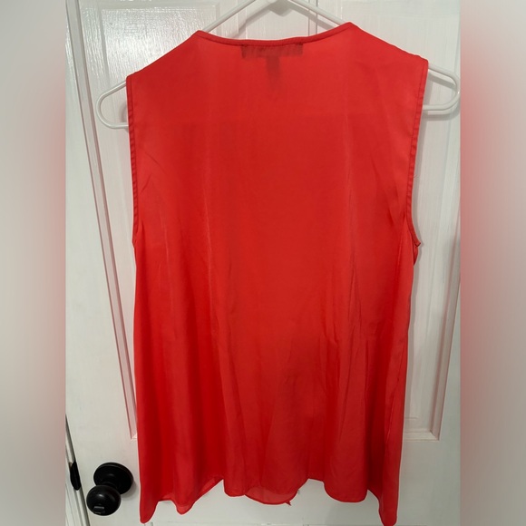 BCBG Ruffle Tank ‘Steacy’ - Picture 2 of 7